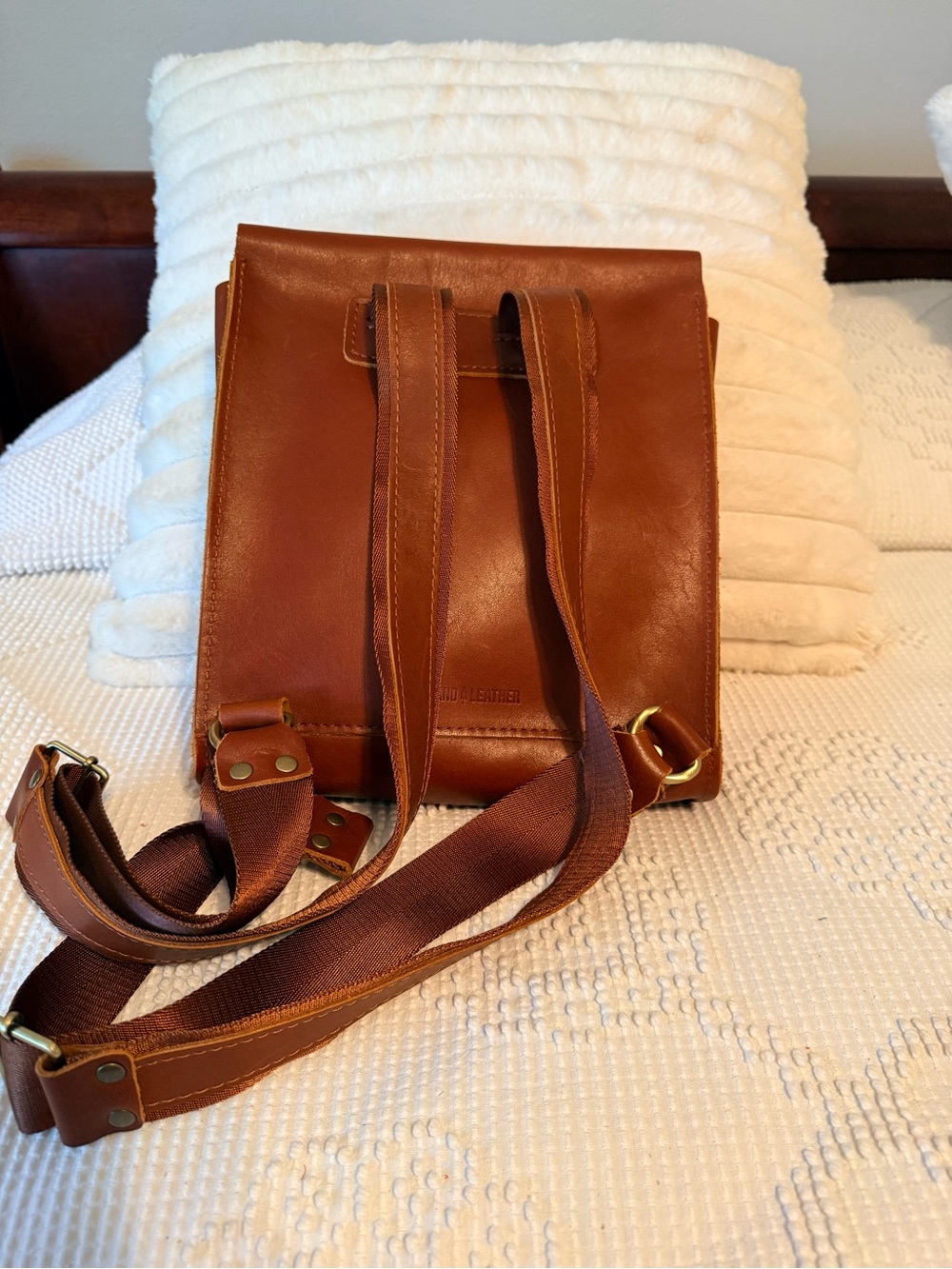 Portland Leather Chestnut Sierra Backpack - Picture 2 of 7
